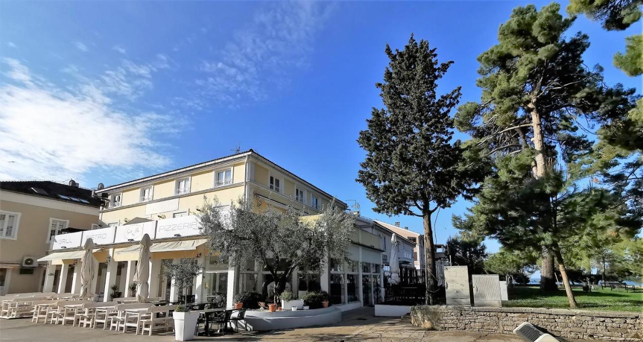 Lara Deluxe Superior 5 Star Apartment, Your Piece Of Heaven By The Sea & Park Novigrad Istria Extérieur photo