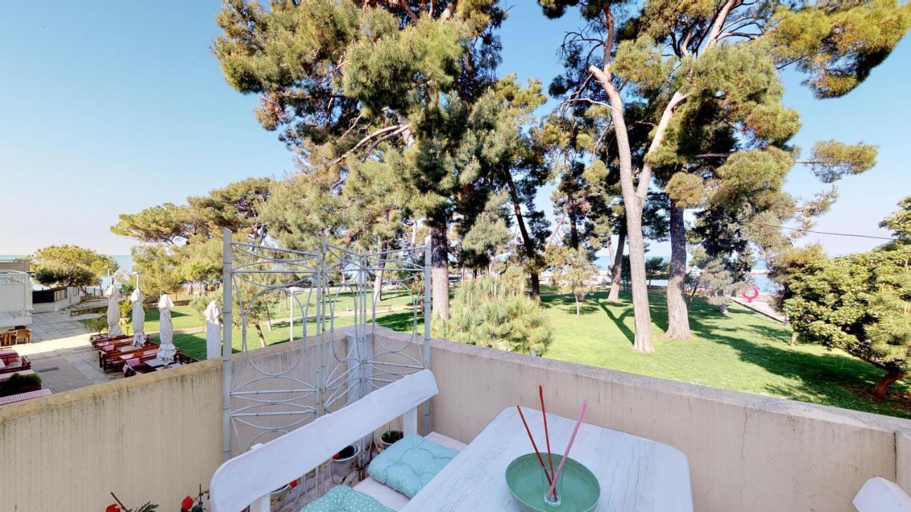 Lara Deluxe Superior 5 Star Apartment, Your Piece Of Heaven By The Sea & Park Novigrad Istria Extérieur photo